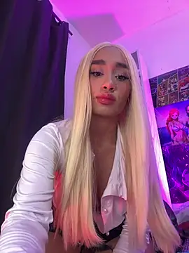 Snapshot of MandyWester1 chatting on March 7, 2026, 10:48 pm MandyWester1 online show from March 7, 2026, 10:48 pm