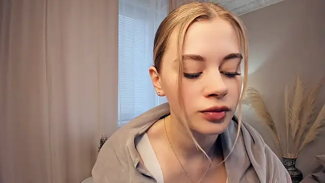 Snapshot of country_fox chatting on February 21, 2026, 8:05 am country fox online show from February 21, 2026, 8:05 am