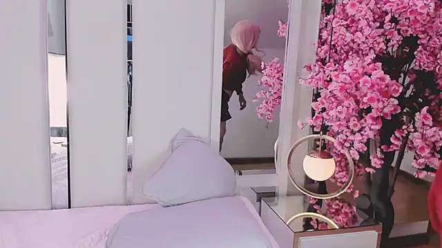 NamiMoon1 online show from March 9, 2026, 1:47 pm