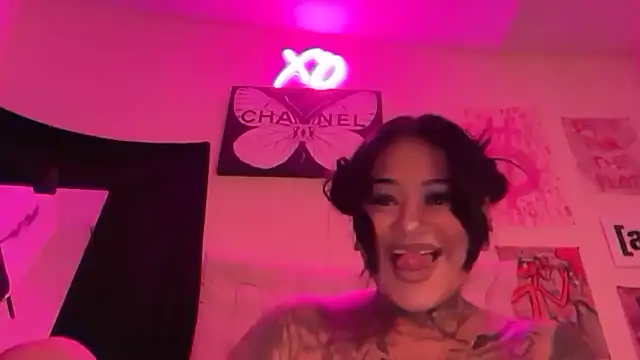 Itsonlyvirgo online show from February 20, 2026, 8:05 am