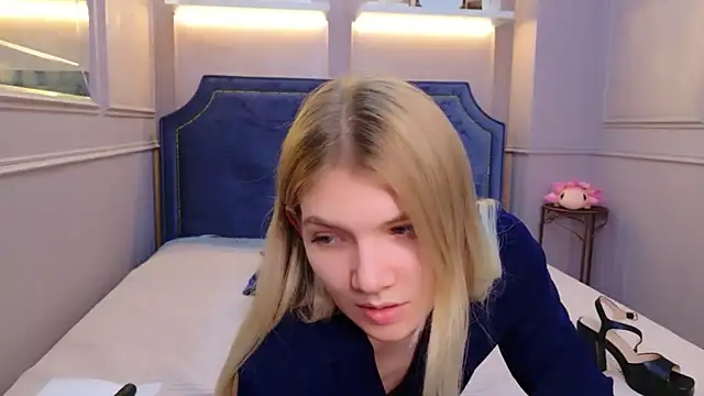 Vivien Hans online show from May 30, 2026, 3:35 am