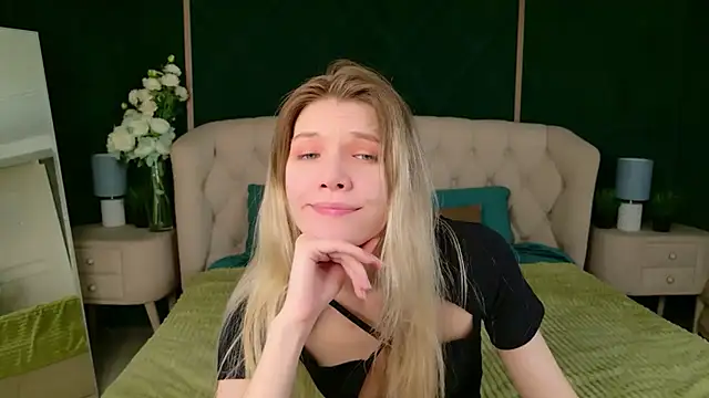 Vivien Hans online show from March 21, 2026, 3:52 am