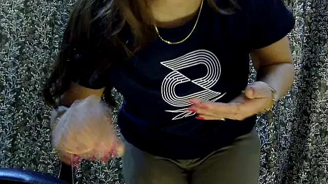 Exotic tanvi online show from April 9, 2026, 5:20 am