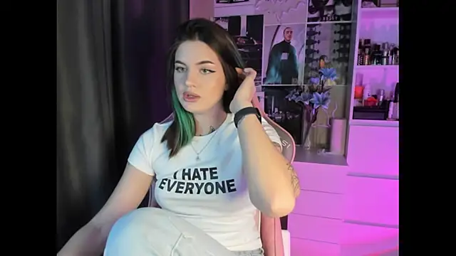 Snapshot of NikkieKitty chatting on February 6, 2026, 2:13 pm NikkieKitty online show from February 6, 2026, 2:13 pm