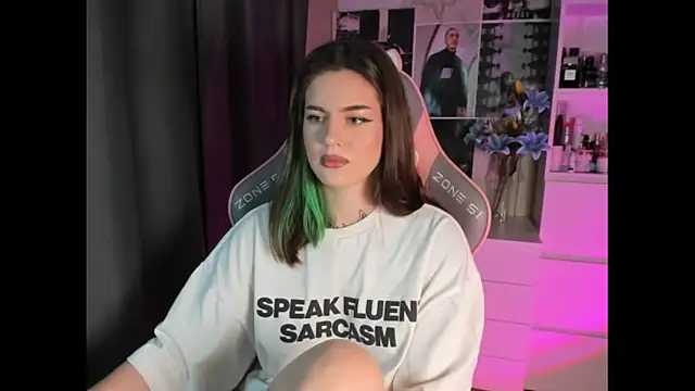 Snapshot of NikkieKitty chatting on February 19, 2026, 3:42 pm NikkieKitty online show from February 19, 2026, 3:42 pm