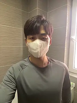 Snapshot of kimze7 chatting on February 21, 2026, 2:46 am kimze7 online show from February 21, 2026, 2:46 am