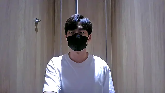 Snapshot of kimze7 chatting on February 27, 2026, 6:35 am kimze7 online show from February 27, 2026, 6:35 am