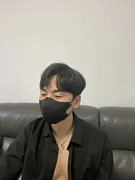 Snapshot of kimze7 chatting on January 17, 2026, 1:47 pm kimze7 online show from January 17, 2026, 1:47 pm