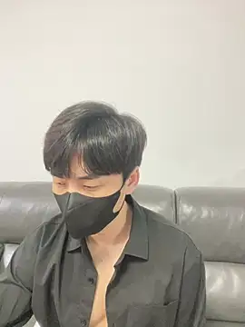 kimze7 online show from January 12, 2026, 12:45 pm