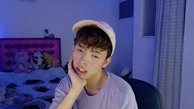 Dani Dancer online show from April 1, 2026, 1:08 am