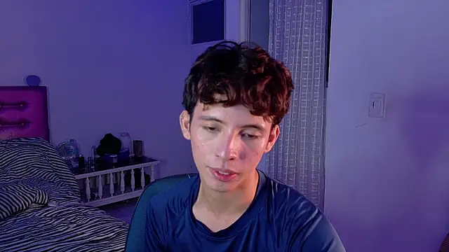 Snapshot of Dani_Dancer chatting on February 17, 2026, 2:42 am Dani Dancer online show from February 17, 2026, 2:42 am