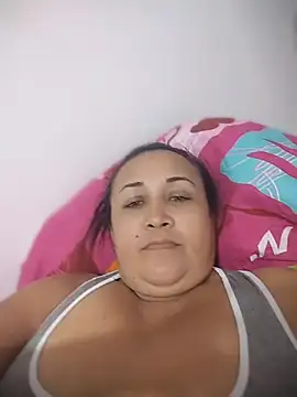 Nini Love  online show from May 20, 2026, 3:58 am