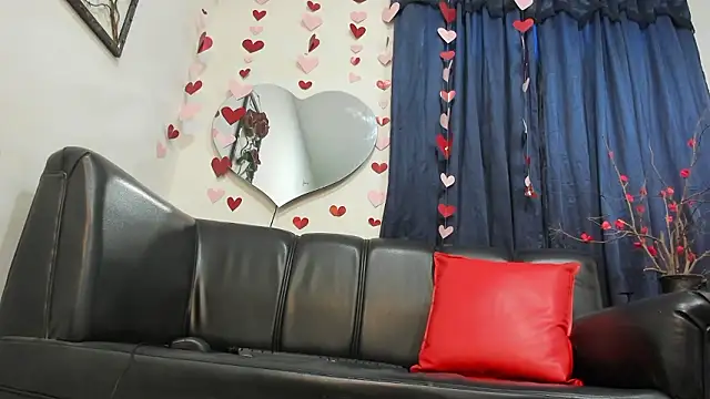 Snapshot of CaramelDesire chatting on February 19, 2026, 1:08 pm CaramelDesire online show from February 19, 2026, 1:08 pm