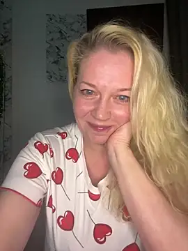 JenniferCarmen online show from February 7, 2026, 12:07 am