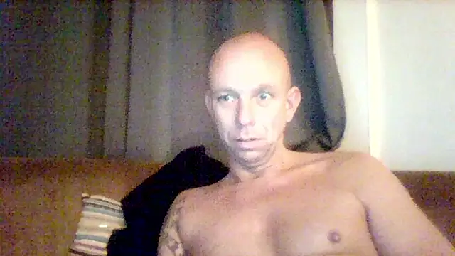 stepbrothaandsister online show from May 17, 2026, 4:23 am