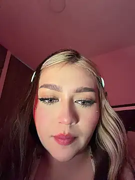Snapshot of Daniela_ruizz chatting on July 19, 2026, 4:04 pm Daniela ruizz online show from July 19, 2026, 4:04 pm