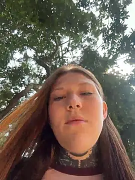 FionaMurr online show from February 5, 2026, 4:19 am