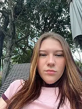 FionaMurr online show from February 4, 2026, 3:01 am