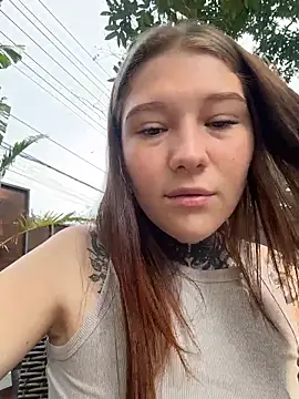 FionaMurr online show from February 11, 2026, 3:50 am