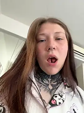 FionaMurr online show from January 9, 2026, 2:29 am