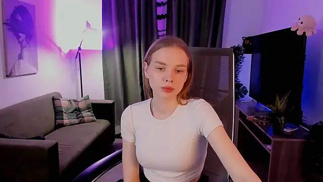 Snapshot of BellaHaadiid chatting on January 15, 2026, 8:51 am BellaHaadiid online show from January 15, 2026, 8:51 am