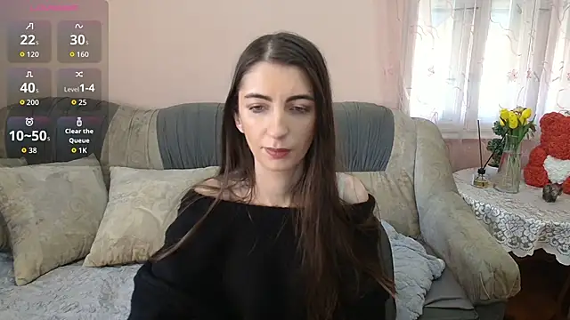 white-rosses online show from December 19, 2025, 9:44 am