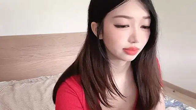 Snapshot of cici-r0 chatting on February 15, 2026, 12:48 pm cici-r0 online show from February 15, 2026, 12:48 pm