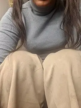 survi sharma online show from December 14, 2025, 2:22 pm