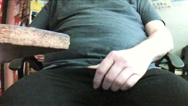 Snapshot of oldmann08 chatting on January 6, 2026, 9:24 am oldmann08 online show from January 6, 2026, 9:24 am