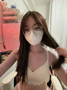 Snapshot of mimichannn99 chatting on February 27, 2026, 1:33 pm mimichannn99 online show from February 27, 2026, 1:33 pm