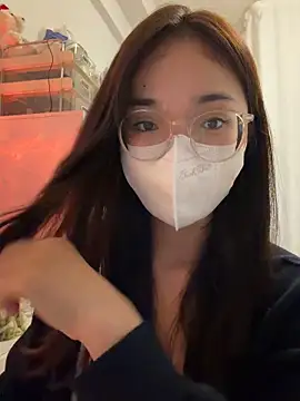 Snapshot of mimichannn99 chatting on February 24, 2026, 9:37 pm mimichannn99 online show from February 24, 2026, 9:37 pm