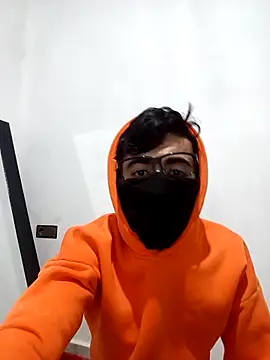 Aminosh online show from December 15, 2025, 8:25 pm