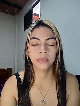 Evangeline Bonnet online show from February 2, 2026, 7:13 pm