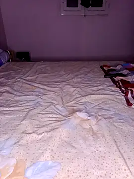 Snapshot of omarim chatting on October 12, 2025, 5:47 pm omarim online show from October 12, 2025, 5:47 pm