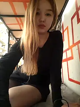 Snapshot of SherrylShaw chatting on April 15, 2026, 8:09 pm SherrylShaw online show from April 15, 2026, 8:09 pm