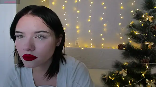 BeatriceMoonlight online show from December 16, 2025, 11:03 am