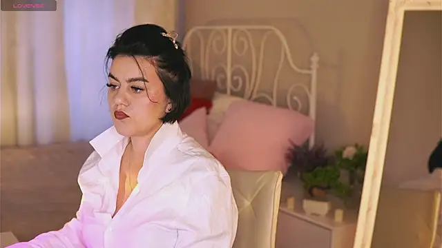 Sofia Fisher online show from January 13, 2026, 7:12 am