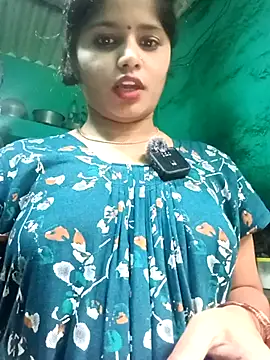 Snapshot of Cuple_masti72 chatting on July 1, 2026, 3:51 am Cuple masti72 online show from July 1, 2026, 3:51 am