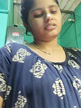 Snapshot of Cuple_masti72 chatting on June 25, 2026, 4:43 am Cuple masti72 online show from June 25, 2026, 4:43 am