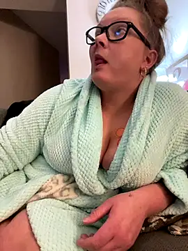 Snapshot of kissmyarch chatting on December 22, 2025, 12:00 am kissmyarch online show from December 22, 2025, 12:00 am