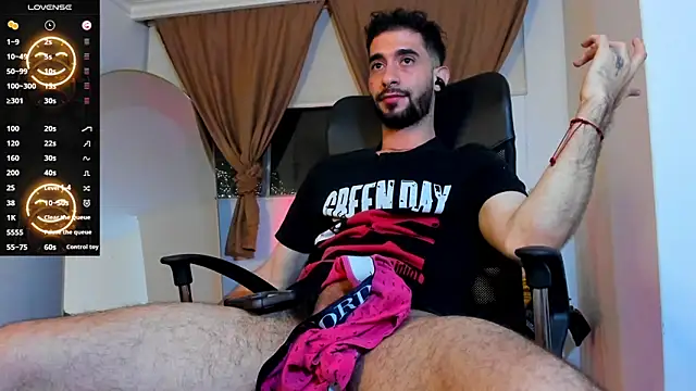  YOURHERO online show from March 26, 2026, 2:32 am