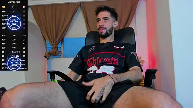  YOURHERO online show from March 28, 2026, 10:49 am