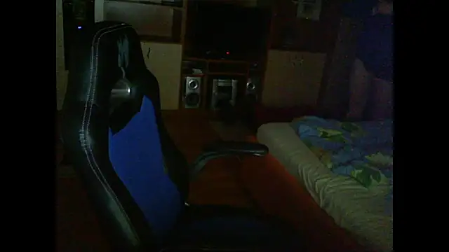 Snapshot of GymGuy0505 chatting on February 17, 2026, 9:01 pm GymGuy0505 online show from February 17, 2026, 9:01 pm