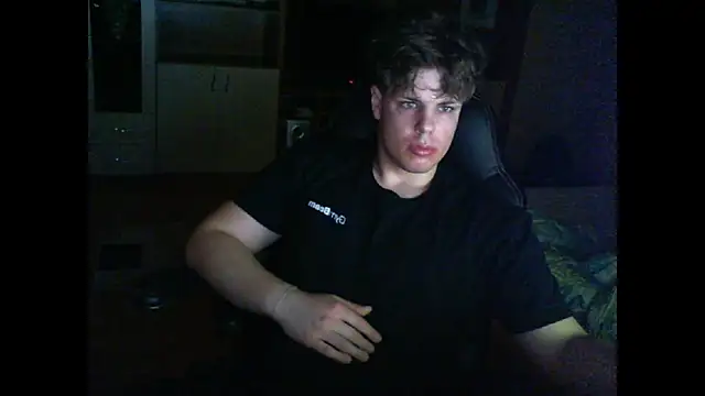 Snapshot of GymGuy0505 chatting on February 14, 2026, 11:27 pm GymGuy0505 online show from February 14, 2026, 11:27 pm