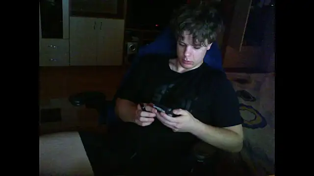 Snapshot of GymGuy0505 chatting on February 3, 2026, 1:05 pm GymGuy0505 online show from February 3, 2026, 1:05 pm