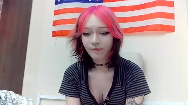 Shine Luna online show from February 20, 2026, 10:01 pm