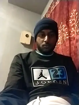 Snapshot of Mohandkim chatting on June 17, 2026, 2:11 am Mohandkim online show from June 17, 2026, 2:11 am