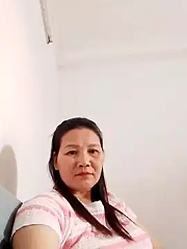 Snapshot of Cako-naka chatting on December 15, 2025, 3:01 am Cako-naka online show from December 15, 2025, 3:01 am