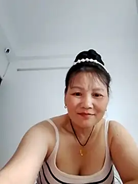 Snapshot of Cako-naka chatting on February 17, 2026, 5:43 pm Cako-naka online show from February 17, 2026, 5:43 pm