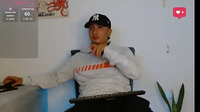 kyro estrada online show from March 11, 2026, 1:54 am